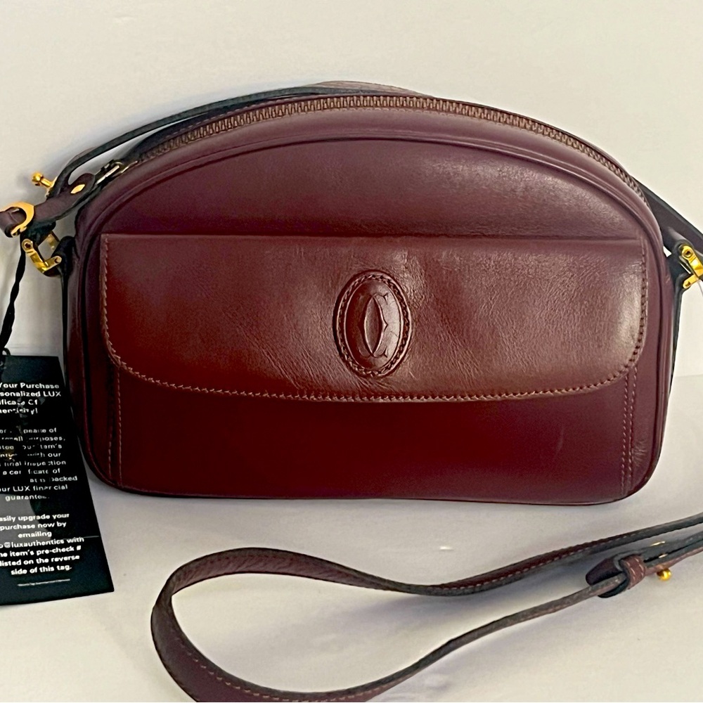 CARTIER Bordeaux Leather Shoulder/Cross Body Bag w/ Front Pocket (Auth)